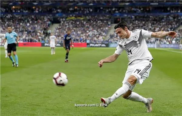 ?i=epa%2fsoccer%2f2018-10%2f2018-10-16%2f2018-10-16-07098267_epa