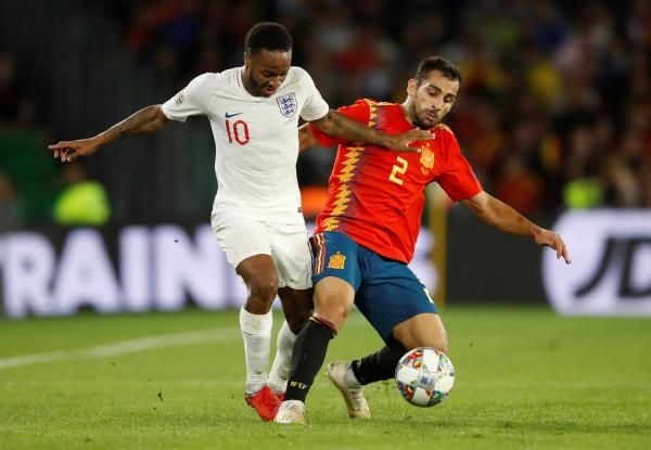 من لقاء إسبانيا وإنجلترا