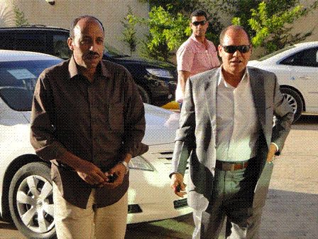 عضو ادارة نادى خليج سرت أ.يونس الحداد مع المدرب عماد سليمان