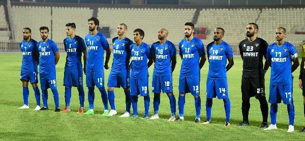 المطوع في آخر ظهور مع المنتخب الكويتي في مواجهة نظيره اللبناني