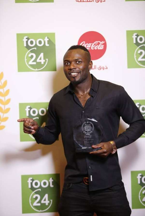 من تتويج فرانك كوم بجائزة أفضل لاعب 