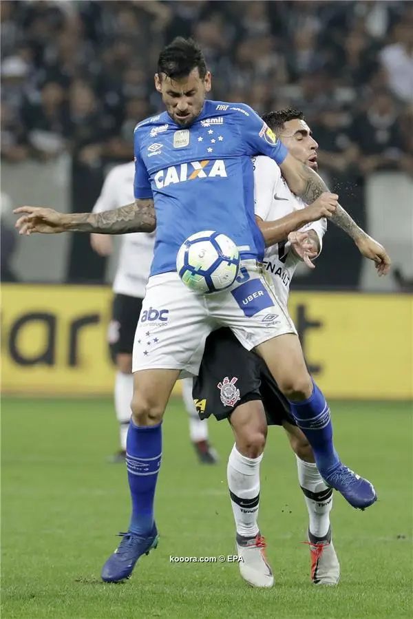 ?i=epa%2fsoccer%2f2018-10%2f2018-10-18%2f2018-10-18-07101262_epa