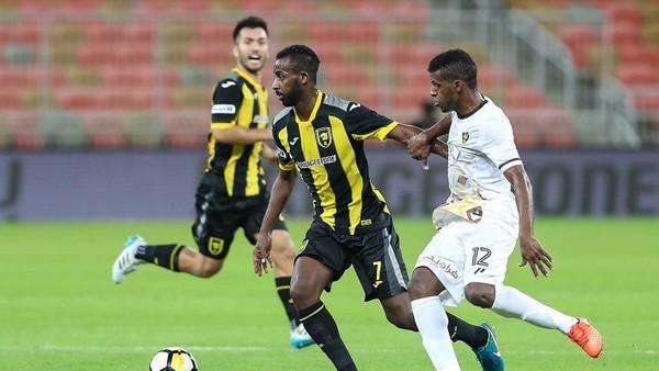 لقاء سابق بين الفريقين