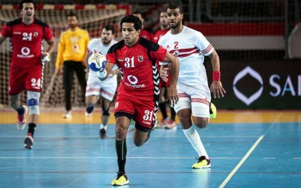 من لقاء سابق بين الأهلي والزمالك في البطولة