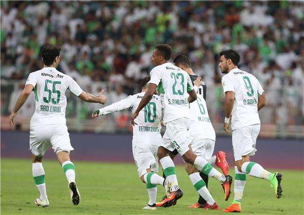 لاعبو الأهلي