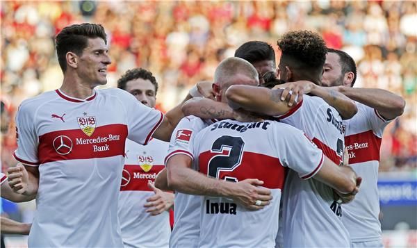 لاعبو شتوتجارت 