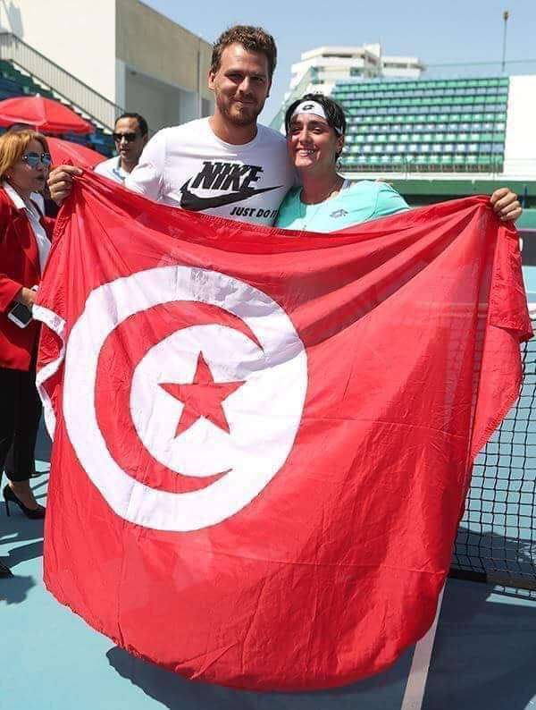 أنس جابر تصنع التاريخ