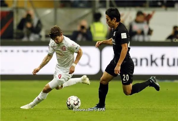 ?i=epa%2fsoccer%2f2018-10%2f2018-10-19%2f2018-10-19-07105531_epa