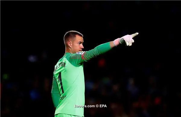 ?i=epa%2fsoccer%2f2018-10%2f2018-10-20%2f2018-10-20-07107837_epa