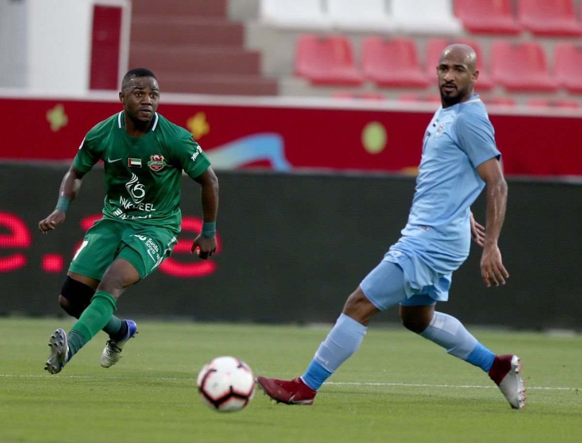 جانب من لقاء شباب الأهلي ودبا الفجيرة