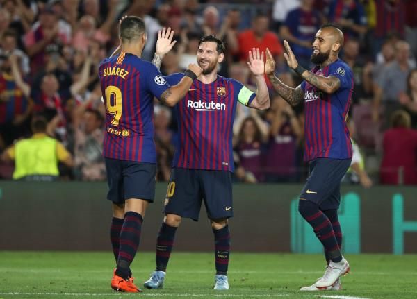لاعبو برشلونة 