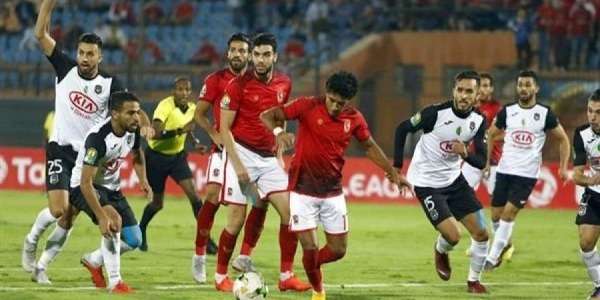 لقطة من مباراة الذهاب