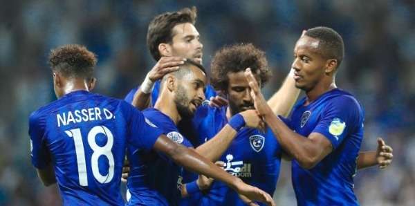 لاعبو الهلال