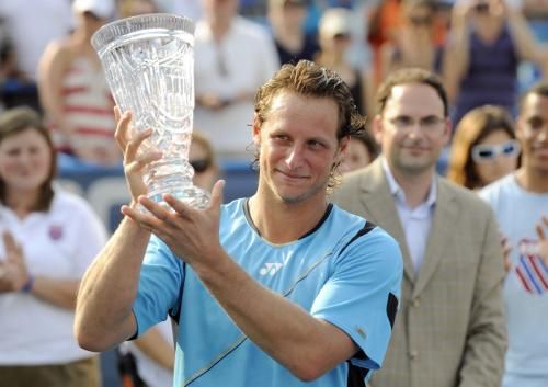 2010-08-08t213849z_01_was901_rtridsp_3_tennis-men-washington_reuters