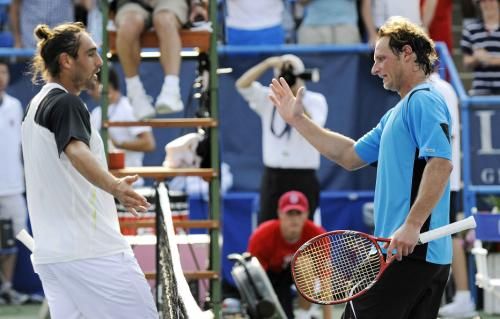 2010-08-08t220025z_01_was905_rtridsp_3_tennis-men-washington_reuters