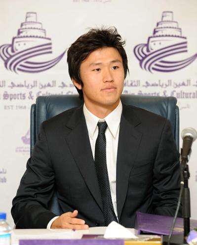 لي هو عندما كان بصفوف فريق العين الإماراتي