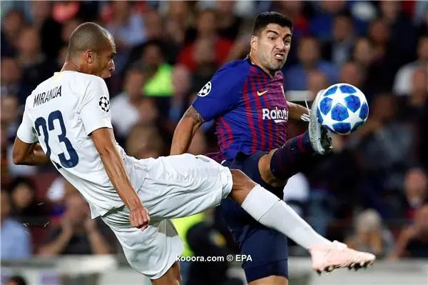 ?i=epa%2fsoccer%2f2018-10%2f2018-10-24%2f2018-10-24-07117482_epa