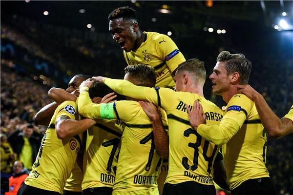 لاعبو دورتموند