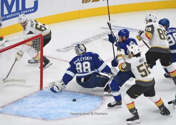 ?i=reuters%2f2018-10-26%2f2018-10-26t235402z_1390320032_nocid_rtrmadp_3_nhl-tampa-bay-lightning-at-vegas-golden-knights_reuters