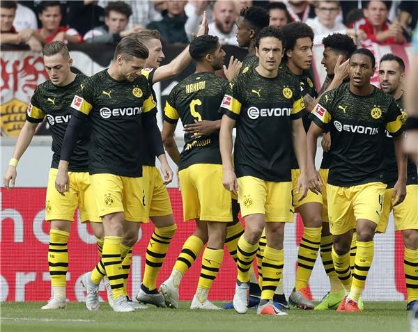 لاعبو دورتموند 