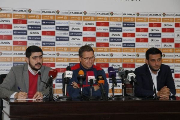 من المؤتمر الصحفي