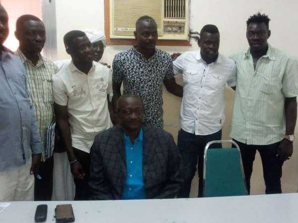 جانب من تسجيل اللاعبين