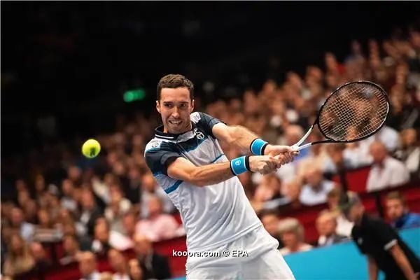 ?i=epa%2ftennis%2f2018-10%2f2018-10-27-07124040_epa
