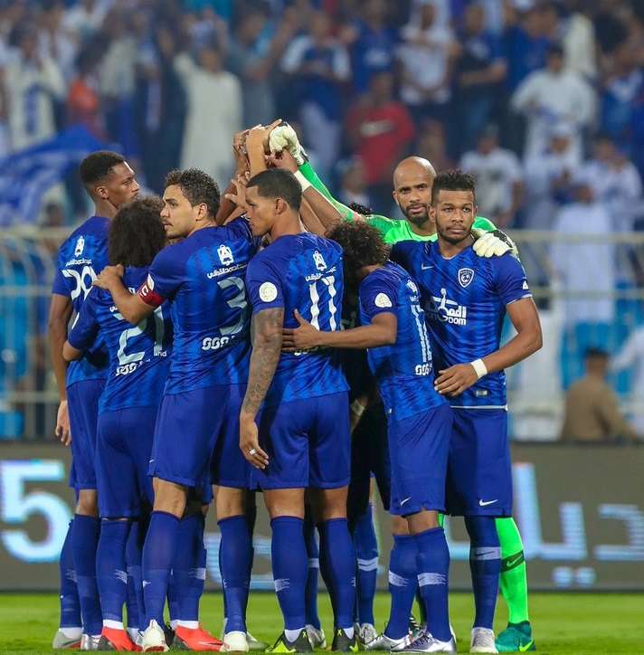 لاعبو الهلال