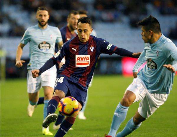 جانب من لقاء سيلتا فيجو وإيبار