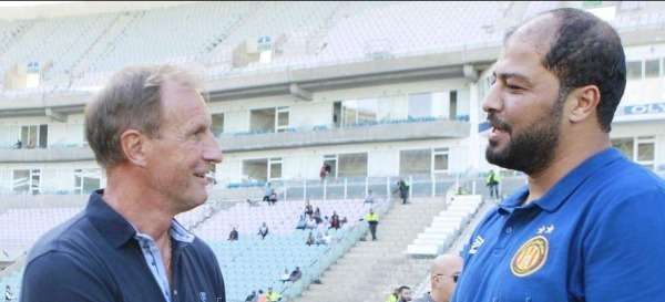 بوشار صحبة مدرب الترجي معين الشعباني