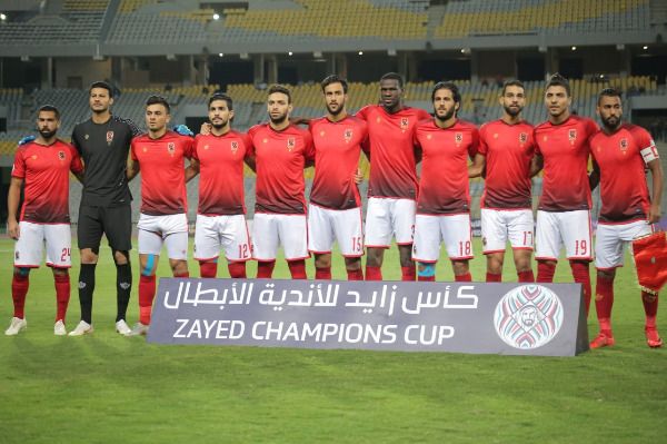 لاعبو الأهلي