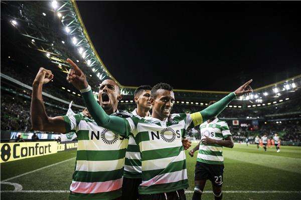 فرحة لشبونة بالفوز