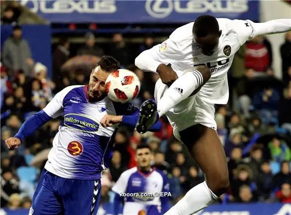 ?i=epa%2fsoccer%2f2018-10%2f2018-10-30%2f2018-10-30-07131982_epa