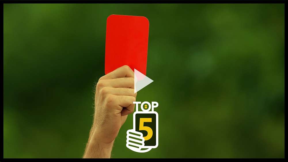 بطاقة حمراء