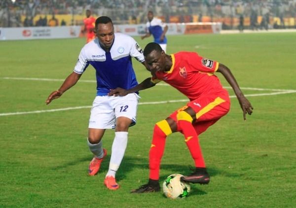 لقاء سابق بين الفريقين 