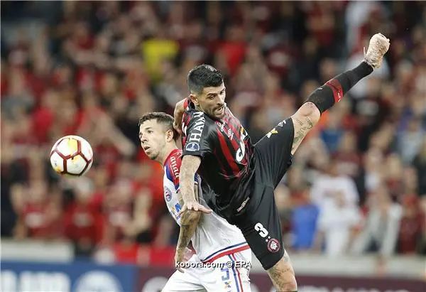 ?i=epa%2fsoccer%2f2018-11%2f2018-11-01%2f2018-11-01-07134416_epa