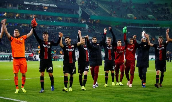 لاعبو باير ليفركوزن