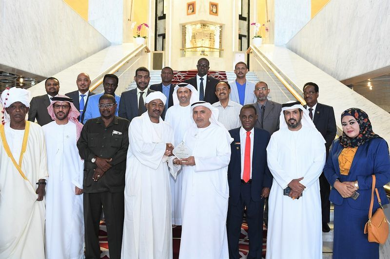 من مأدبة الغذاء