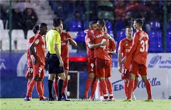 ?i=epa%2fsoccer%2f2018-10%2f2018-10-31%2f2018-10-31-07133959_epa