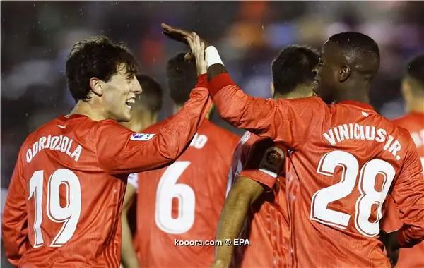 ?i=epa%2fsoccer%2f2018-10%2f2018-10-31%2f2018-10-31-07134085_epa