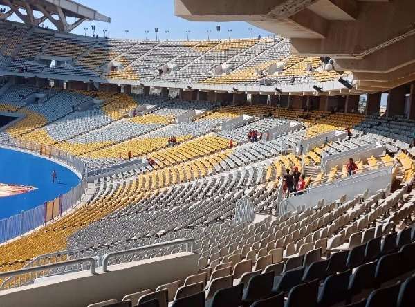 مدرجات ملعب برج العرب