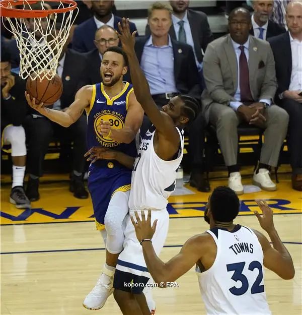?i=epa%2fbasketball%2f2018-11%2f2018-11-03-07138163_epa