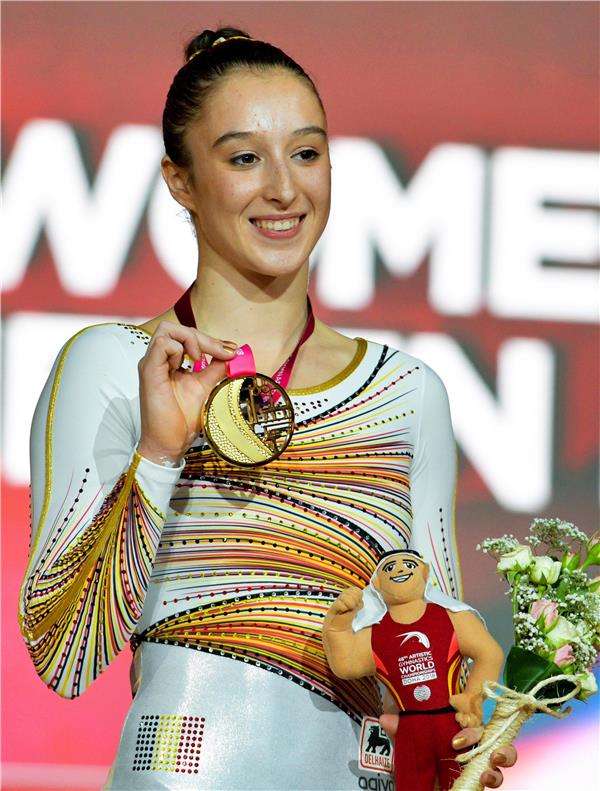 نانا دارويل