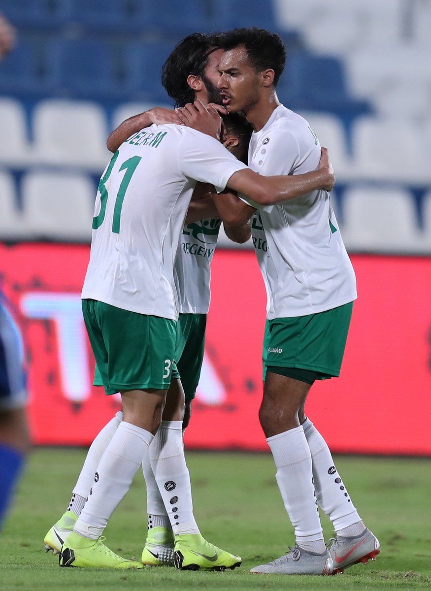 لاعبو الأهلي 