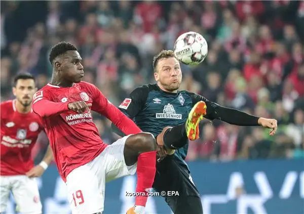 ?i=epa%2fsoccer%2f2018-11%2f2018-11-04%2f2018-11-04-07141515_epa