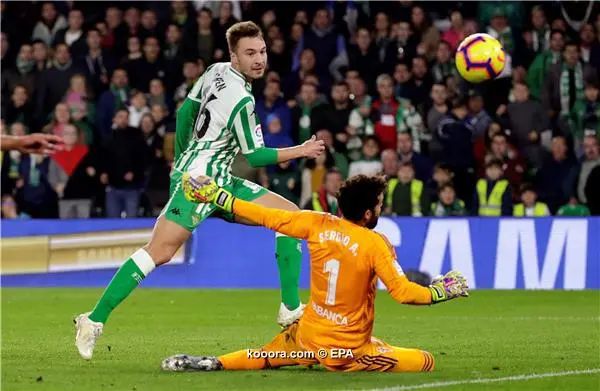 ?i=epa%2fsoccer%2f2018-11%2f2018-11-04%2f2018-11-04-07141809_epa