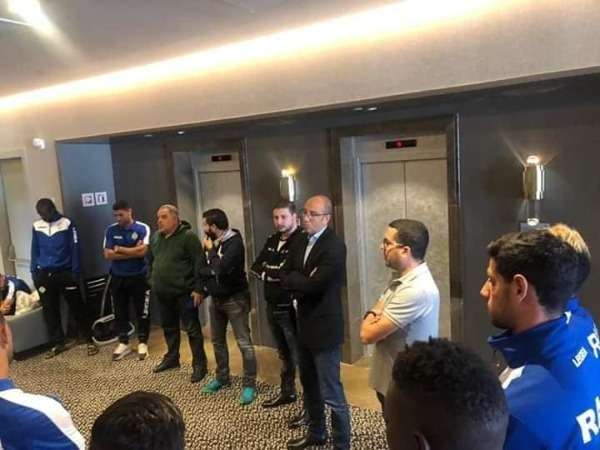 جانب من مقابلة الزيات مع لاعبي الرجاء