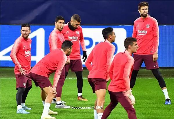 ?i=epa%2fsoccer%2f2018-11%2f2018-11-05%2f2018-11-05-07143423_epa