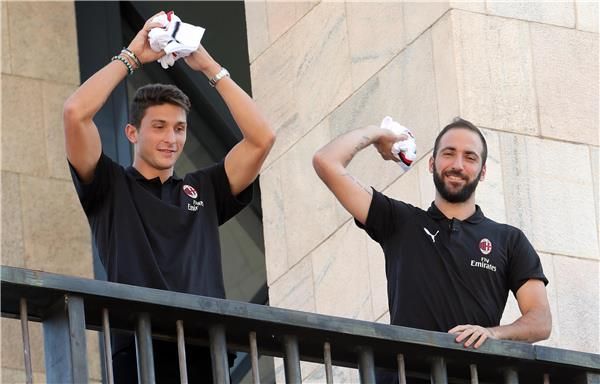 ماتيا كالدارا