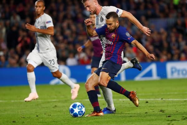 جانب من لقاء الذهاب 